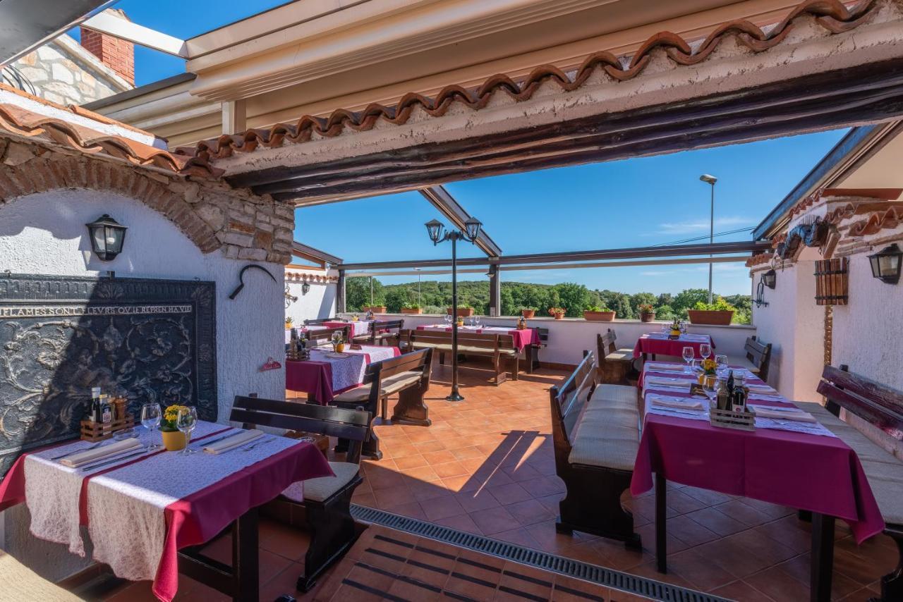 Villa Lenoir فيرسار المظهر الخارجي الصورة