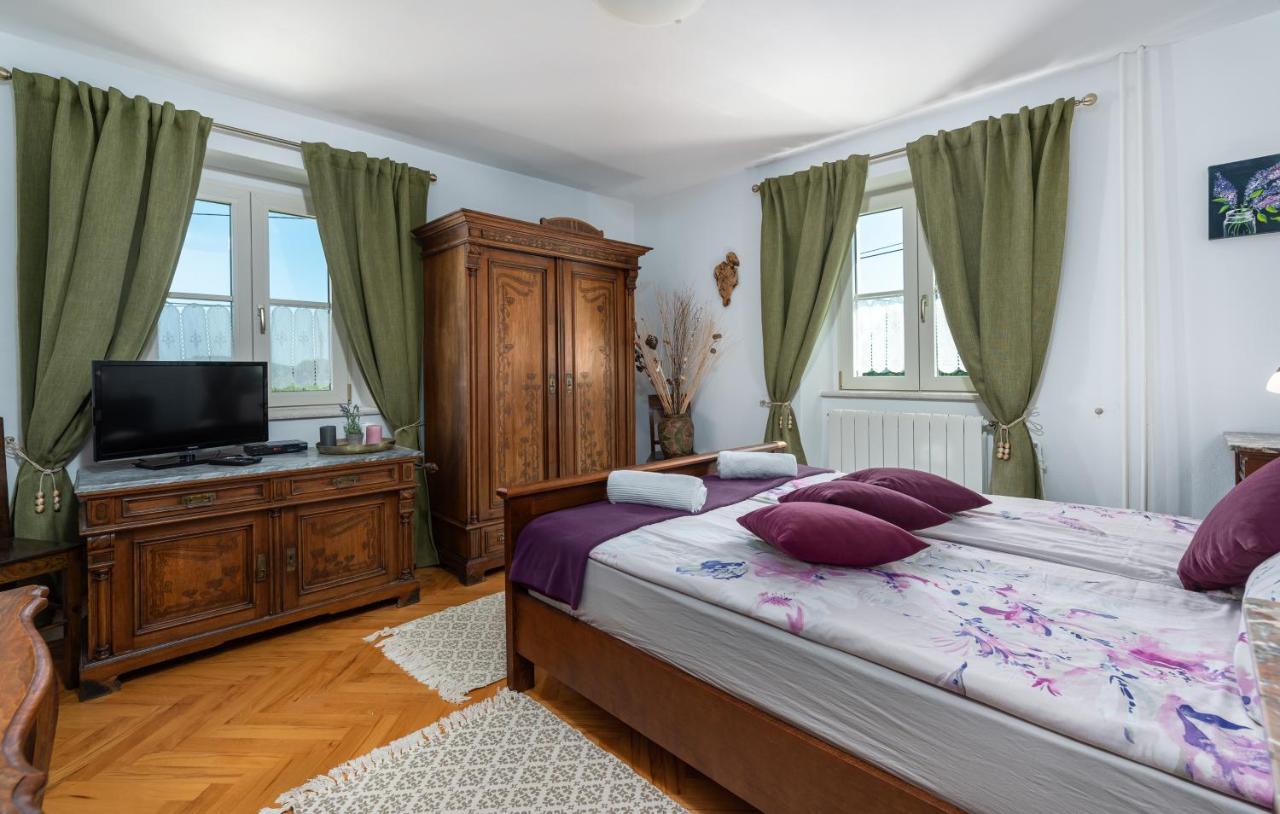 Villa Lenoir فيرسار المظهر الخارجي الصورة